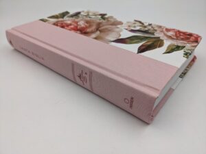 Biblia Reina Valera 1960 letra grande. Tapa Dura, Tela rosada con flores, tamaño manual
