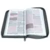 Biblia RVR60 Promesas Manual Imitacion Piel Cierre Gris - Imagen 2