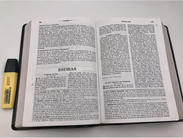 Biblia De Estudio/RVR/Vida Plena/Piel/Negro - Imagen 4