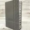 RVR60 Manual Imitacion Piel Gris Indice - Tubiblia.com