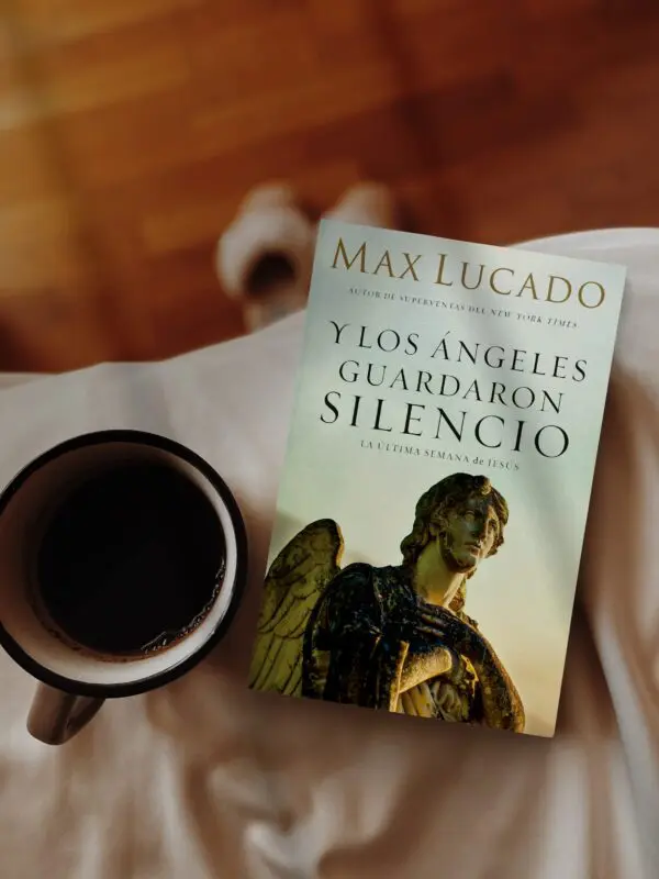 Y los ángeles guardaron silencio - Tubiblia.com