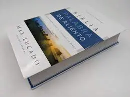 Biblia Max Lucado Palabra de Aliento - Imagen 2