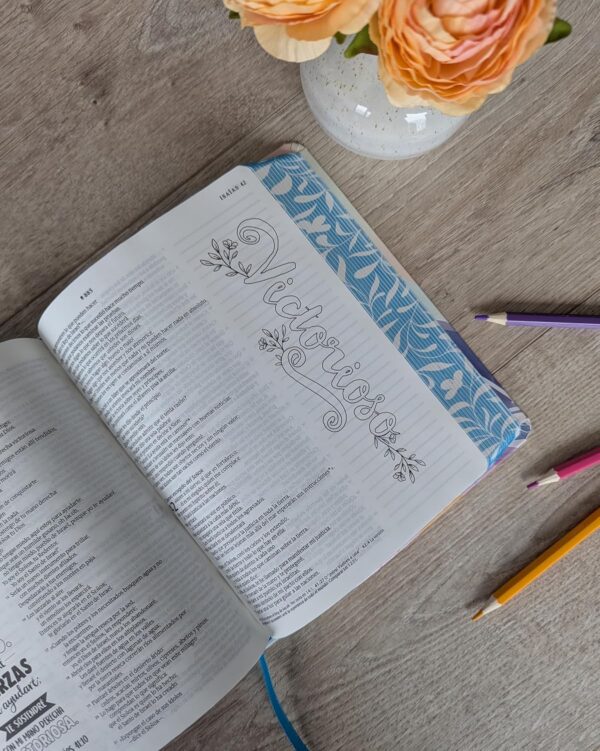 Biblia Inspira NTV (SentiPiel Paraíso floral) con Filament - Imagen 3