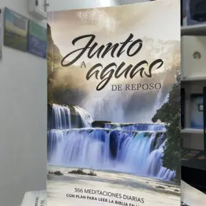 Junto A aguas de Reposo Volumen 4 - Tubiblia.com