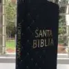 Biblia NVI Letra Grande con cierre/ forro en tela - Imagen 2