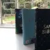 Biblia NVI Letra Grande con cierre/ forro en tela - Imagen 5