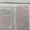 Biblia NTV Edicion De Referencia Letra Grande Cafe Oscuro - Imagen 4