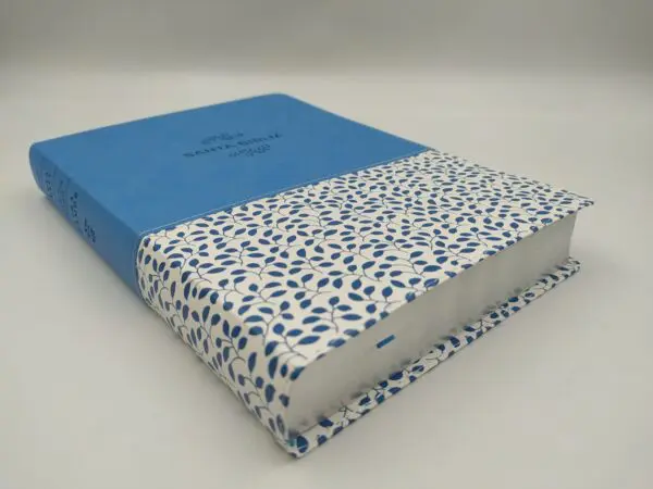 Biblia NTV Referencia ultrafina LG sentipiel índice - Imagen 3