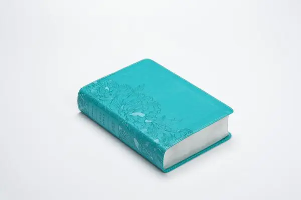 Biblia en Ingles NLT Compacta Giant print Filament - Imagen 4