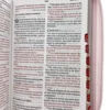 Biblia RVR60 Tamaño Manual/Piel - Flor Rosa - Imagen 2